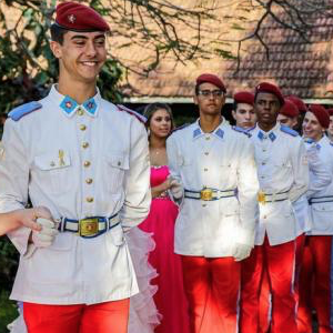 MENINAS GANHARAM FESTA DOS SONHOS NA TARDE DESTE DOMINGO NO ICG